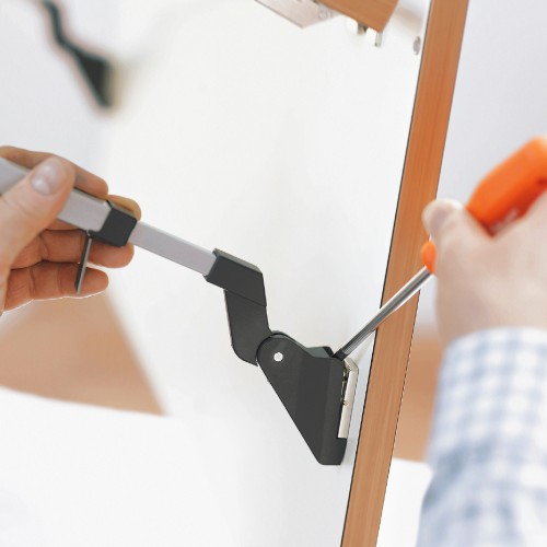 Blum lift systems